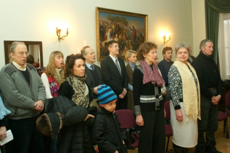 Tu dod maizi dienišķo. Nāc, mēs lūdzam, svētī to.