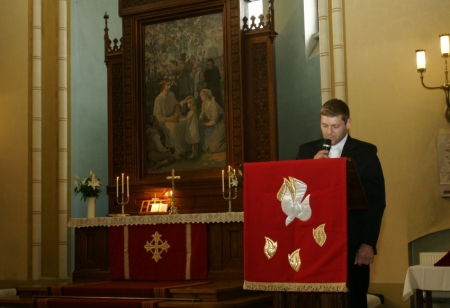Iesvētību dievkalpojums Vasarsvētkos