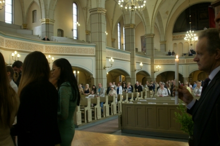Iesvētību dievkalpojums Vasarsvētkos