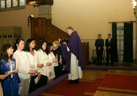 Kristības un iesvētības Adventā